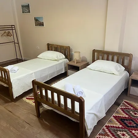 Irena And Papi's Warm Апартаменты *