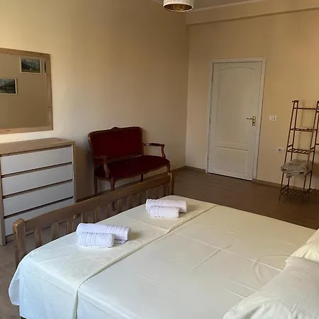 Irena And Papi's Warm Тирана