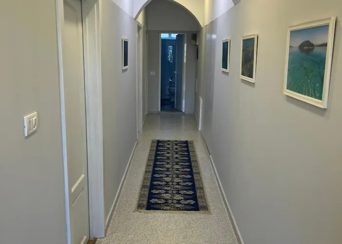 Irena And Papi's Warm Lejlighed *