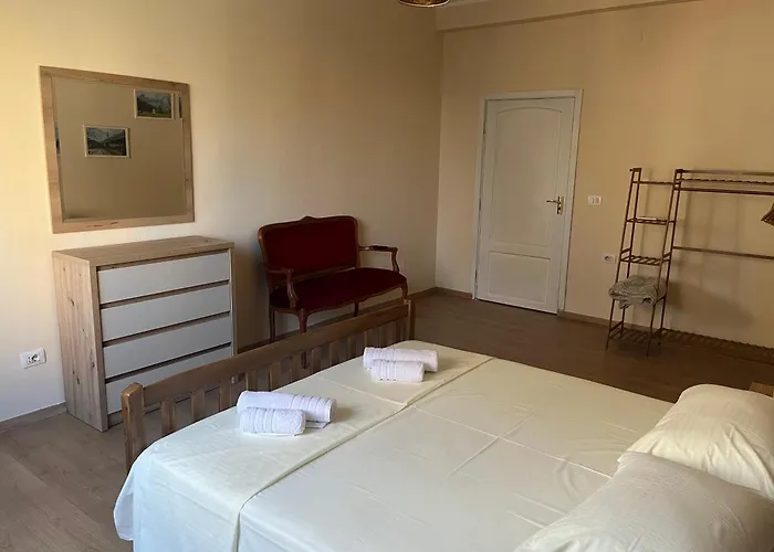 Irena And Papi's Warm Тирана